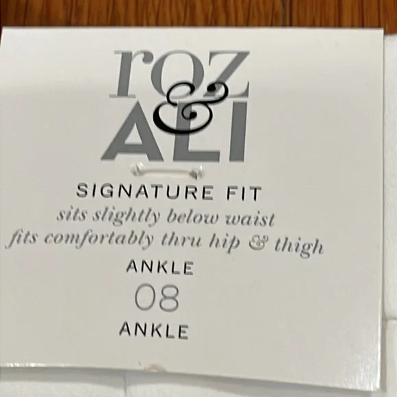 ROZ & ALI  beautiful Royal Blue Ankle  pant Size 8 zipper design side bottom leg - Picture 13 of 16